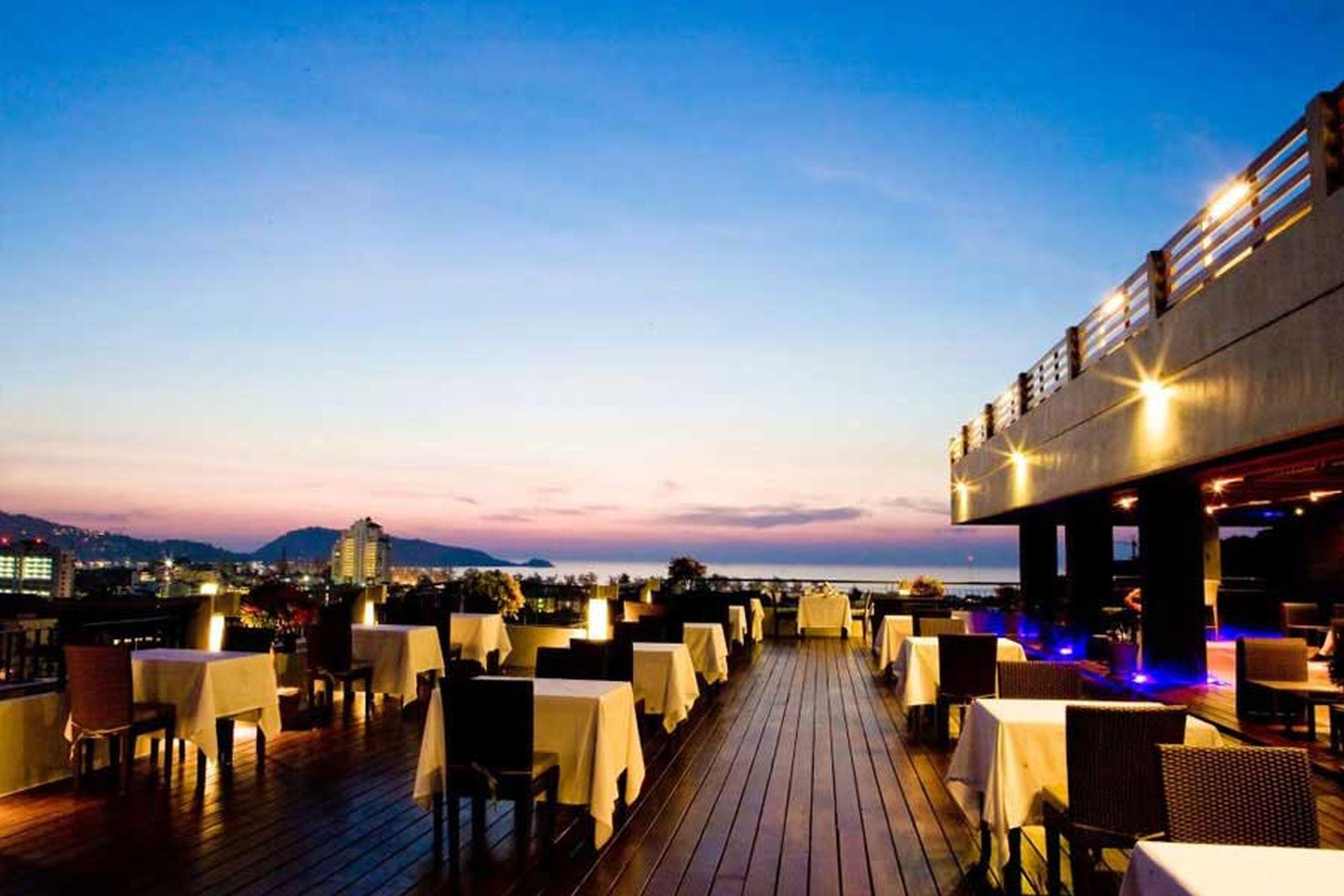 Hotell Casa Del M Phuket - Newly Renovated 4*