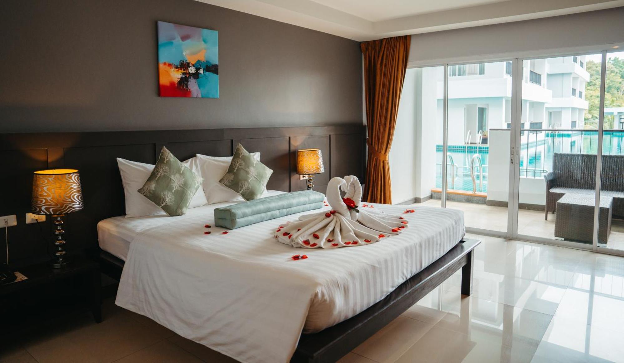 Hotell Casa Del M Phuket - Newly Renovated 4*