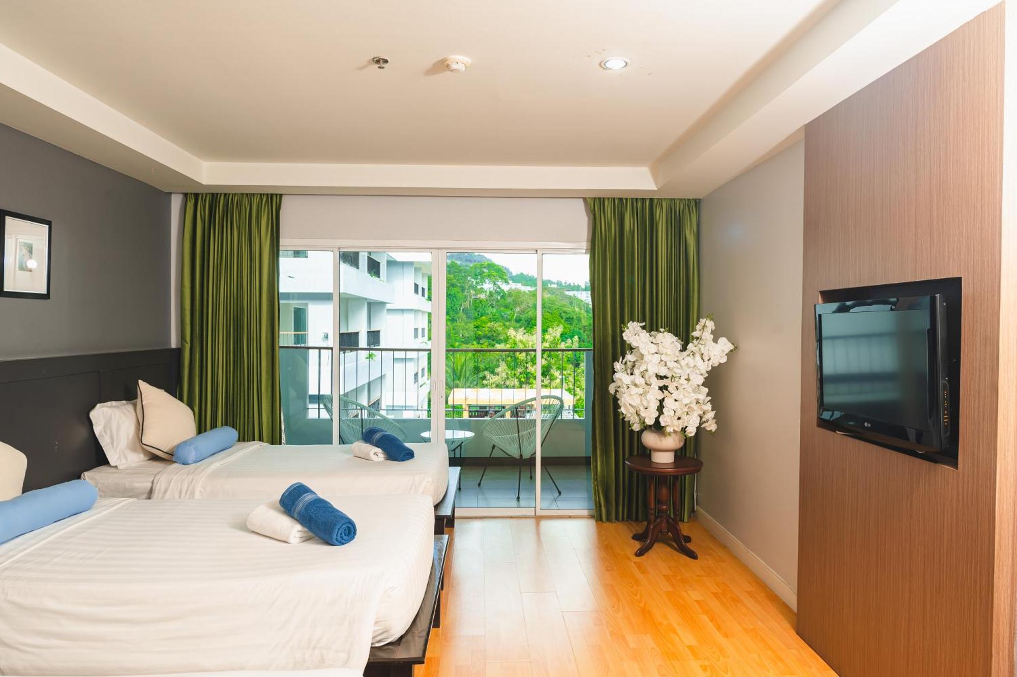 Hotell Casa Del M Phuket - Newly Renovated 4*